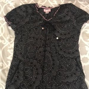 Black and gray Koi scrub top